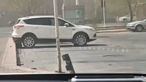 你愿意给这样的大爷让座位吗？#刮风了 #好人平安