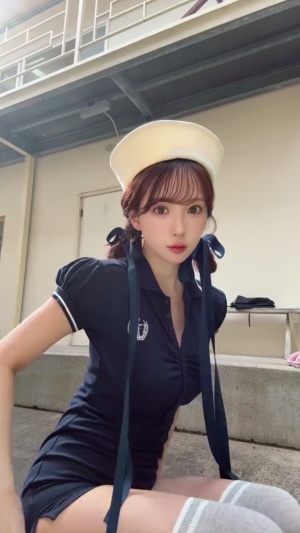 今天在外面打扮一下 #秀出好身材 #高颜值美女