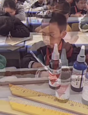 探索小孩子的考试现场#就喜欢这个眼神 #考试