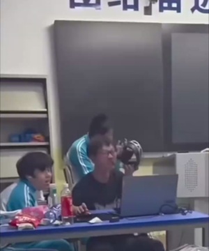 电竞班里面的尖子生#搞笑视频
